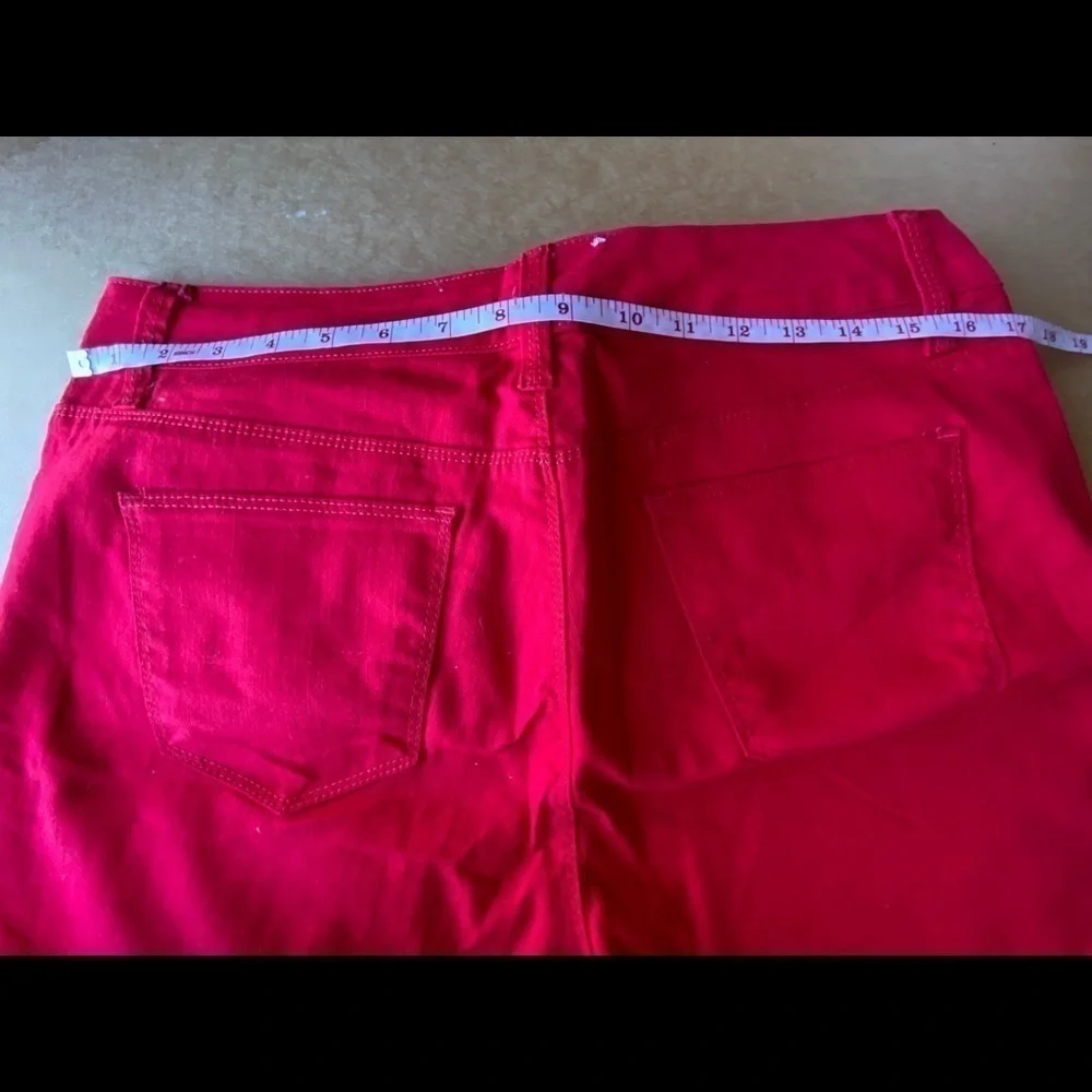 EUC Red Relativity Shorts. Size‎ 12